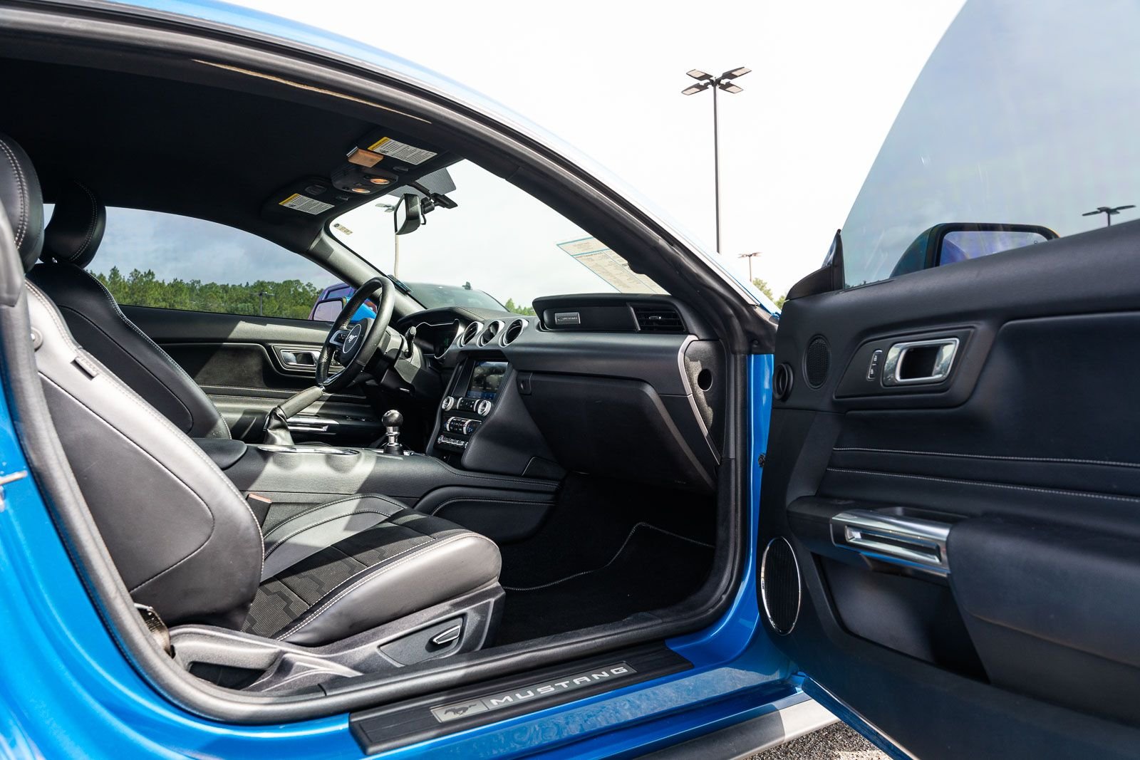 Certified Used 2019 Blue Ford GT Premium image 13