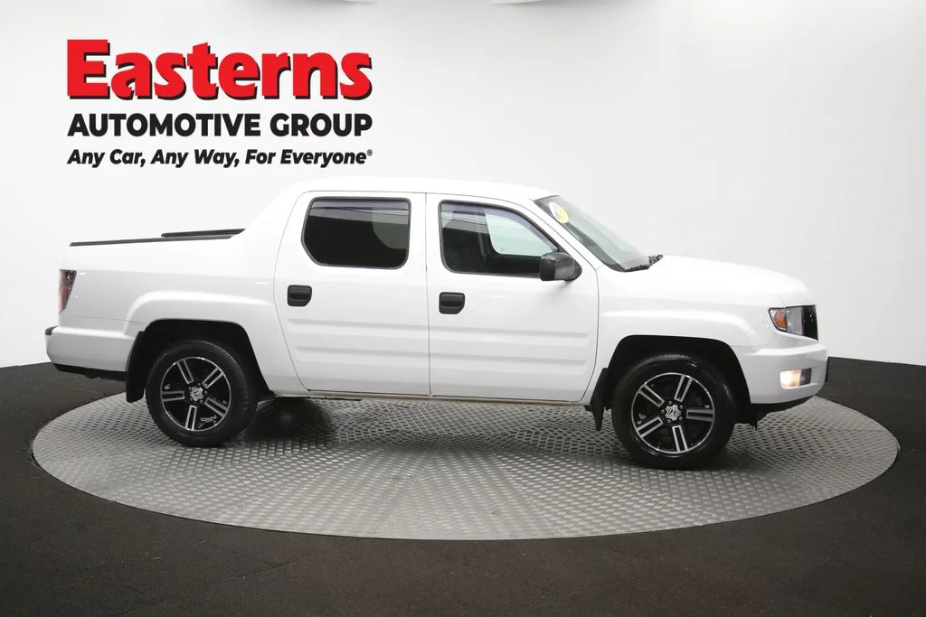 Used 2014 White Honda Sport image 44