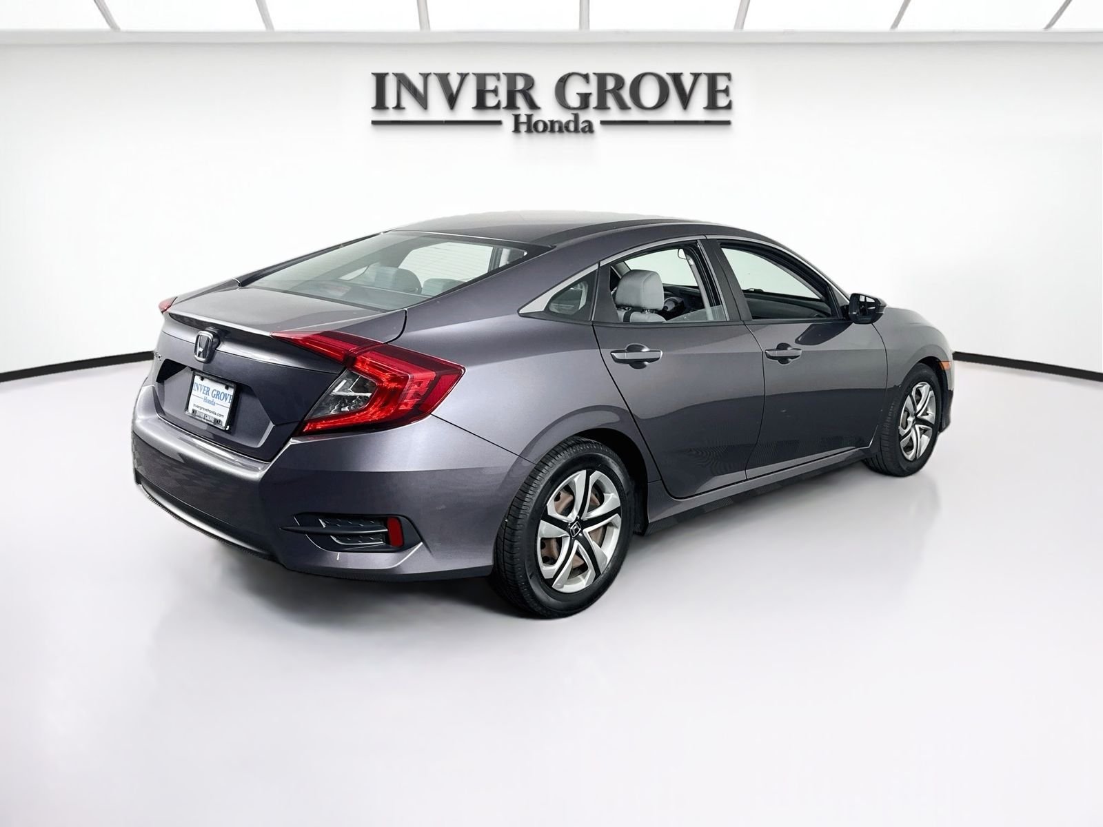 Used 2016 Modern Steel Metallic Honda LX image 5