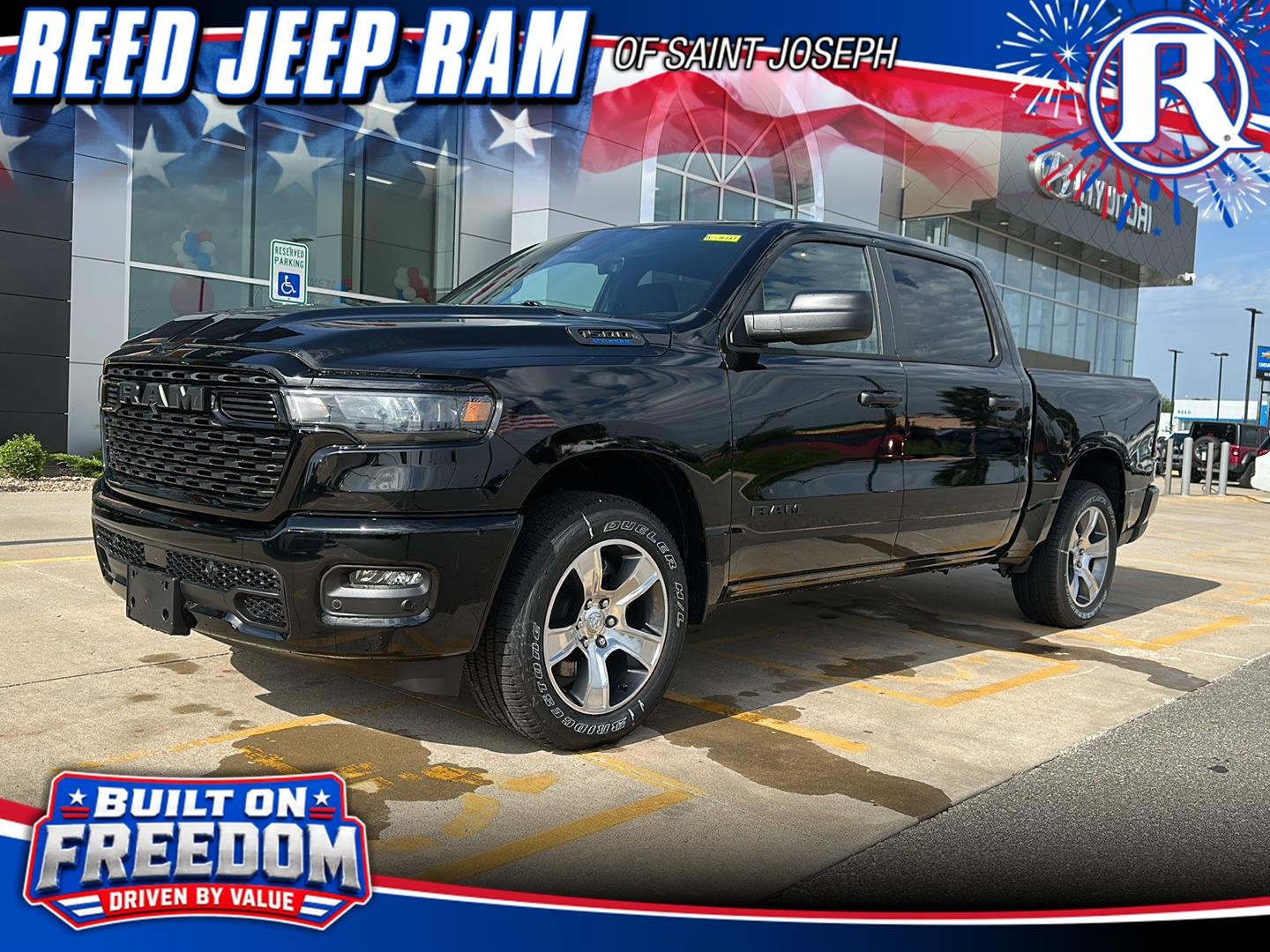 2026 RAM 1500 Express 4x4 Crew Cab 5'7's photo