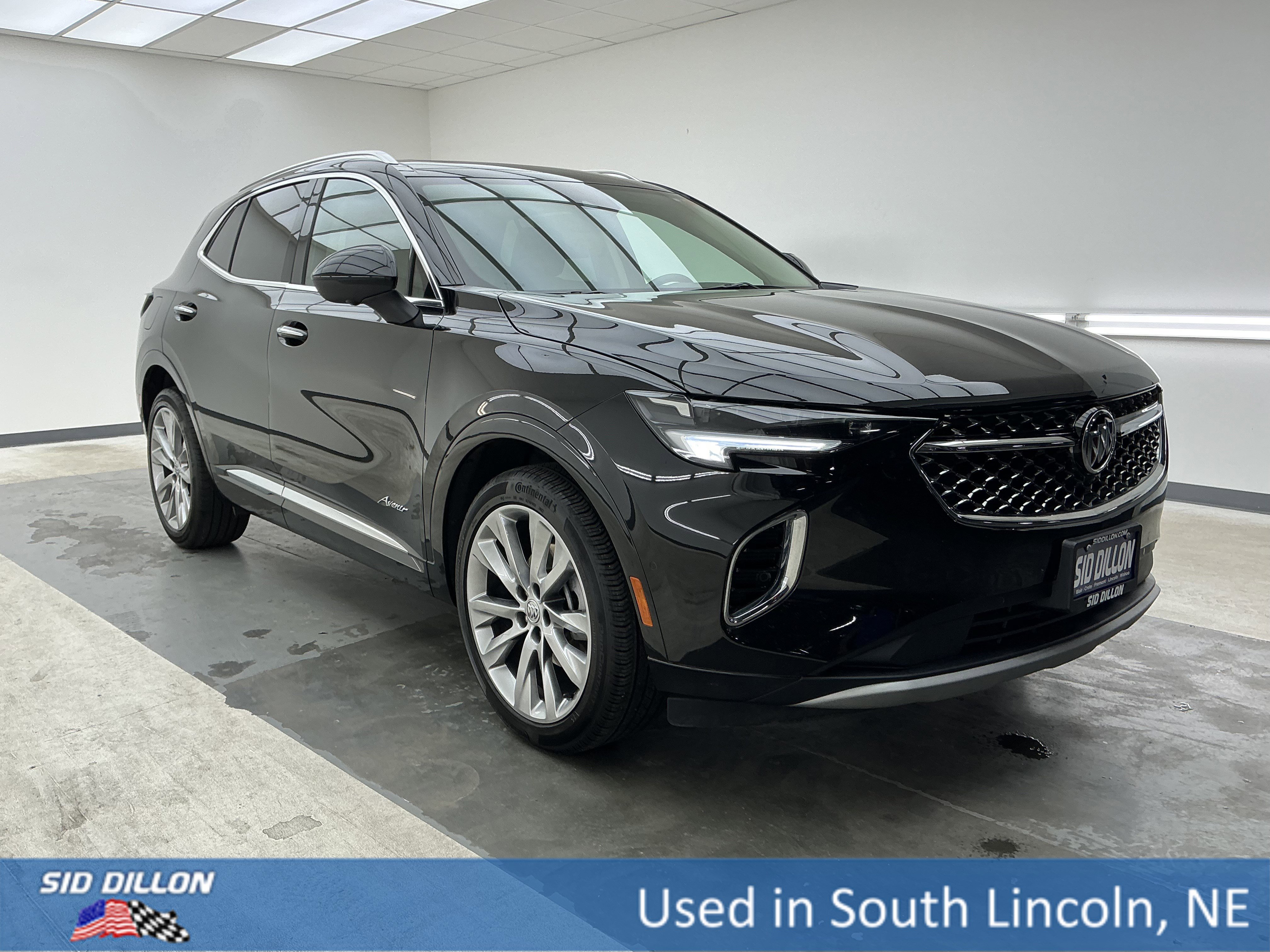 Used 2023 Ebony Twilight Metallic Buick Avenir image 3