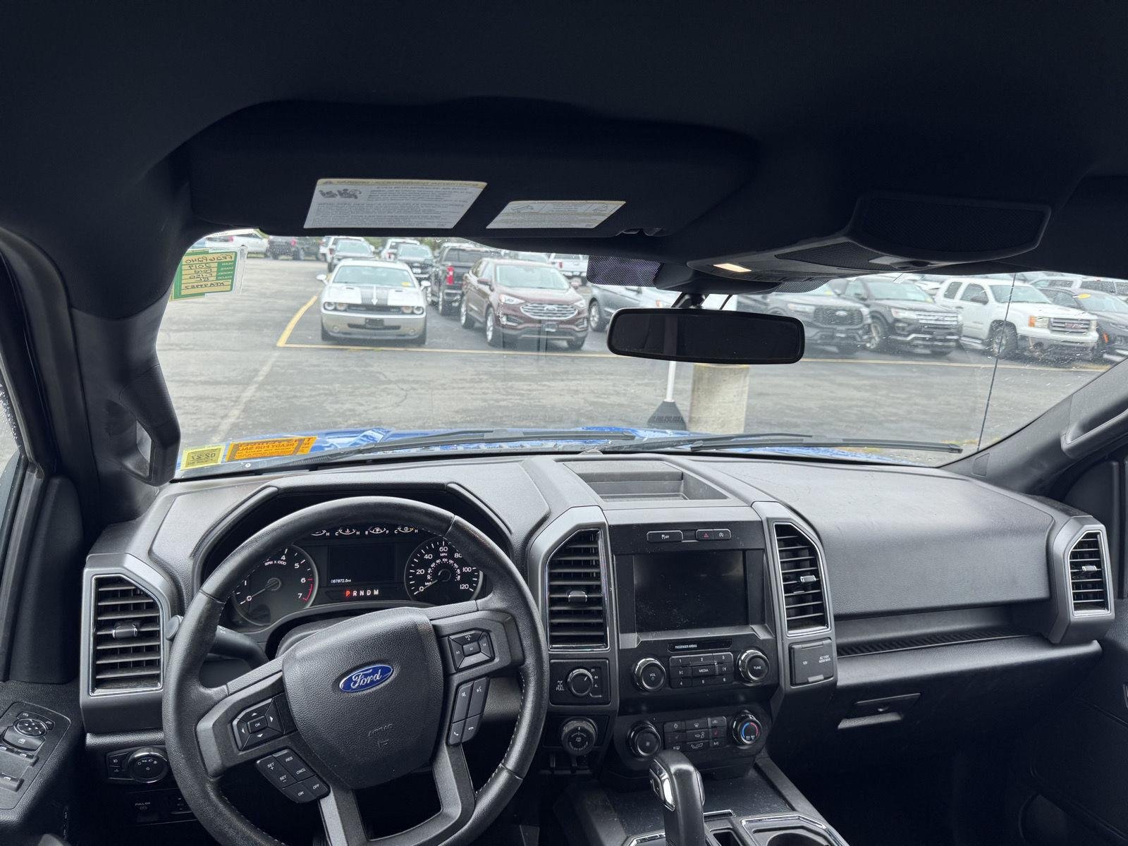 Used 2019 Velocity Blue Ford XLT image 10