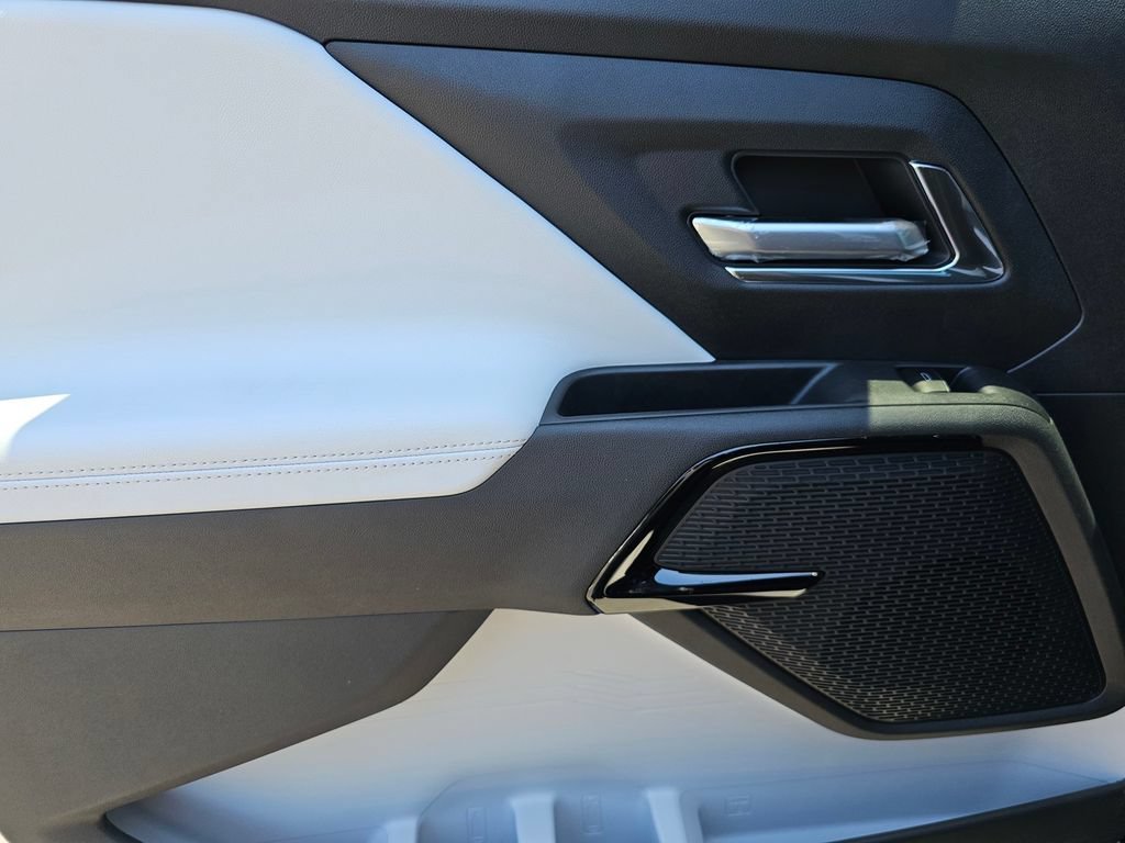 New 2026 Black Chevrolet RST Stars and Steel Edition - Extended Range image 17