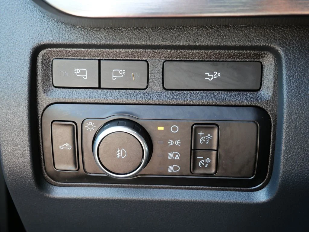 Certified Used 2024 White Ford King Ranch image 25