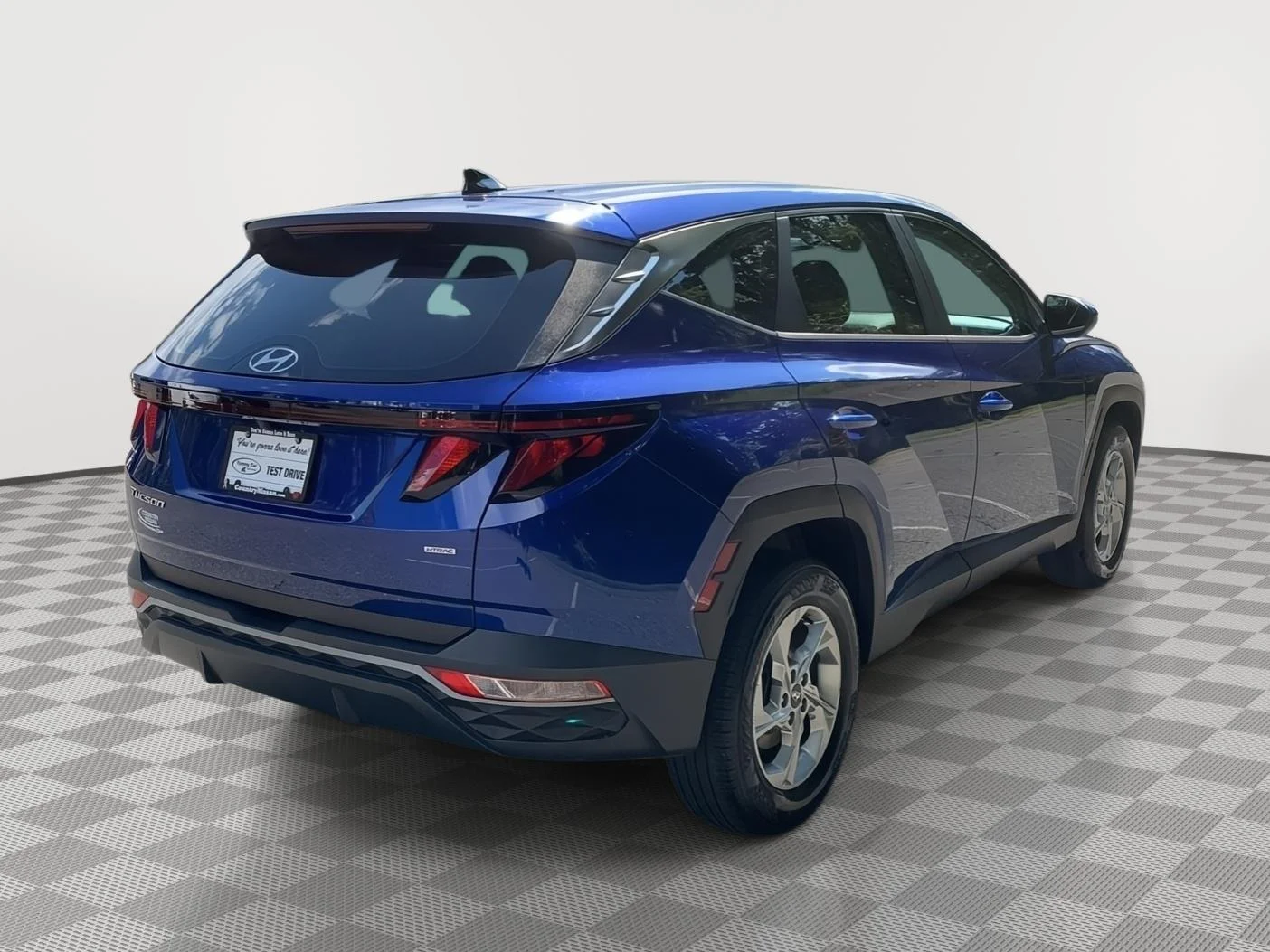 Used 2022 Intense Blue Hyundai SE image 5