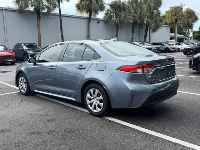 Used 2024  Toyota LE image 5