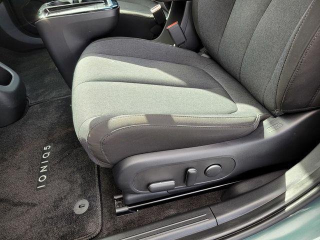 2025 Hyundai IONIQ 5 SE - Photo 14