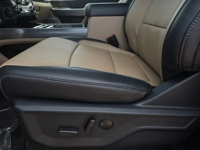New 2026 Glacier Gray Metallic Tri-Coat Ford F-250® Lariat® image 11