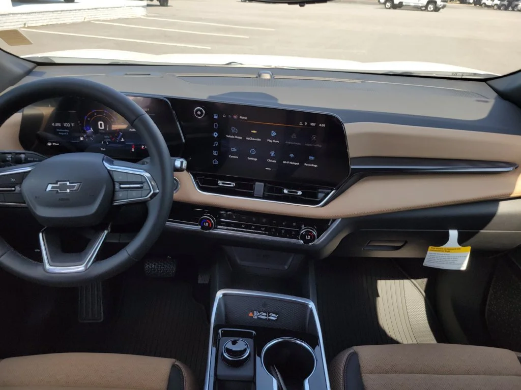 New 2027 Polar White Tricoat Chevrolet ACTIV image 20