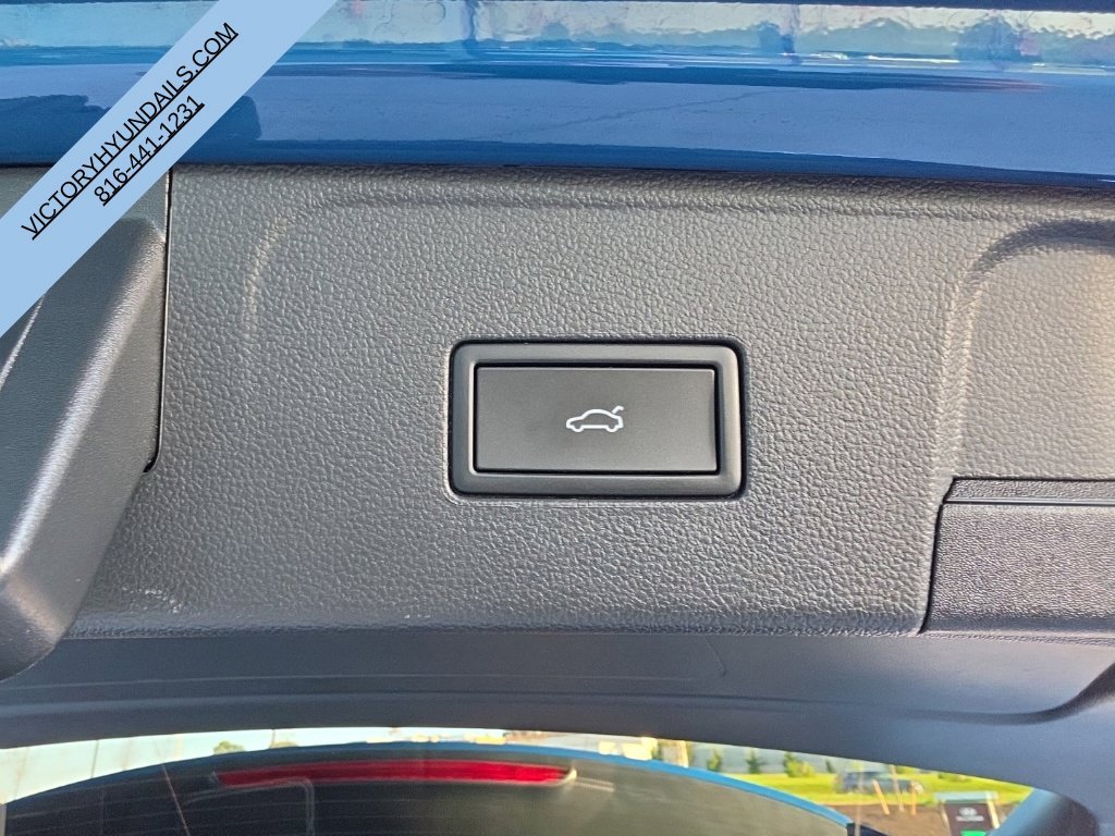Used 2026  Volkswagen SE w/Technology image 29