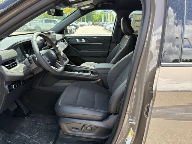 New 2026 Gray Ford Tremor image 14
