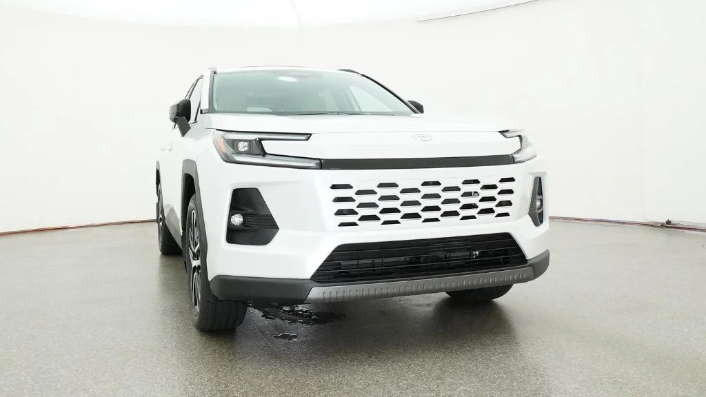 New 2026 Wind Chill Pearl Toyota Limited image 4