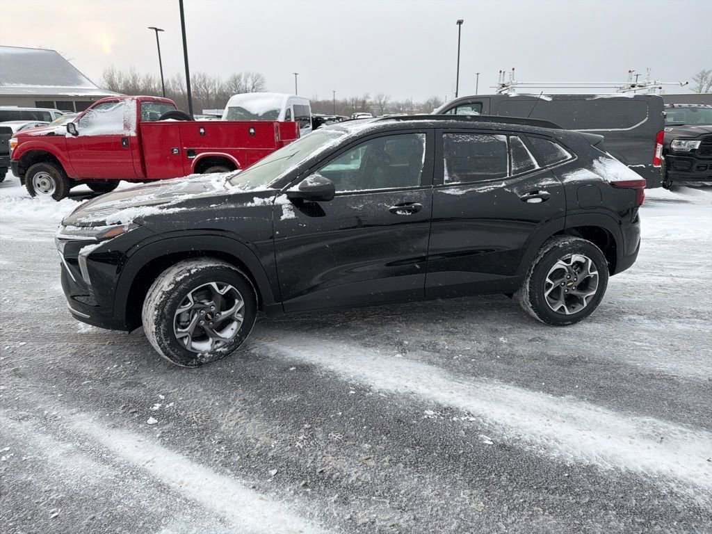 New 2026 Mosaic Black Metallic Chevrolet LT image 5