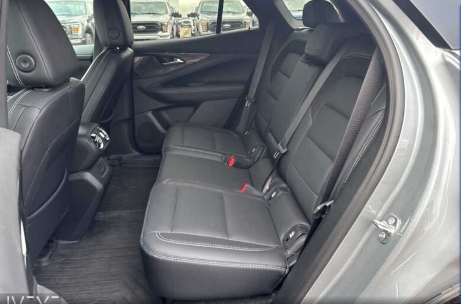 Used 2024 Sterling Gray Metallic Chevrolet eAWD LT image 7