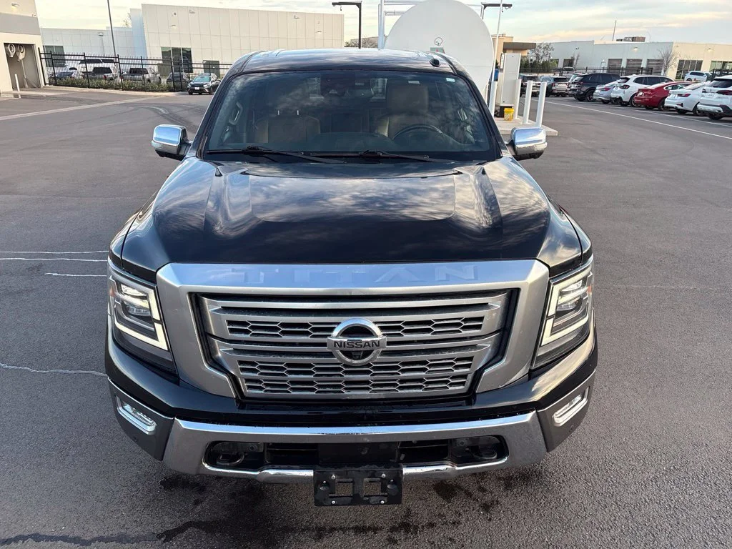 Used 2020  Nissan Platinum Reserve image 8