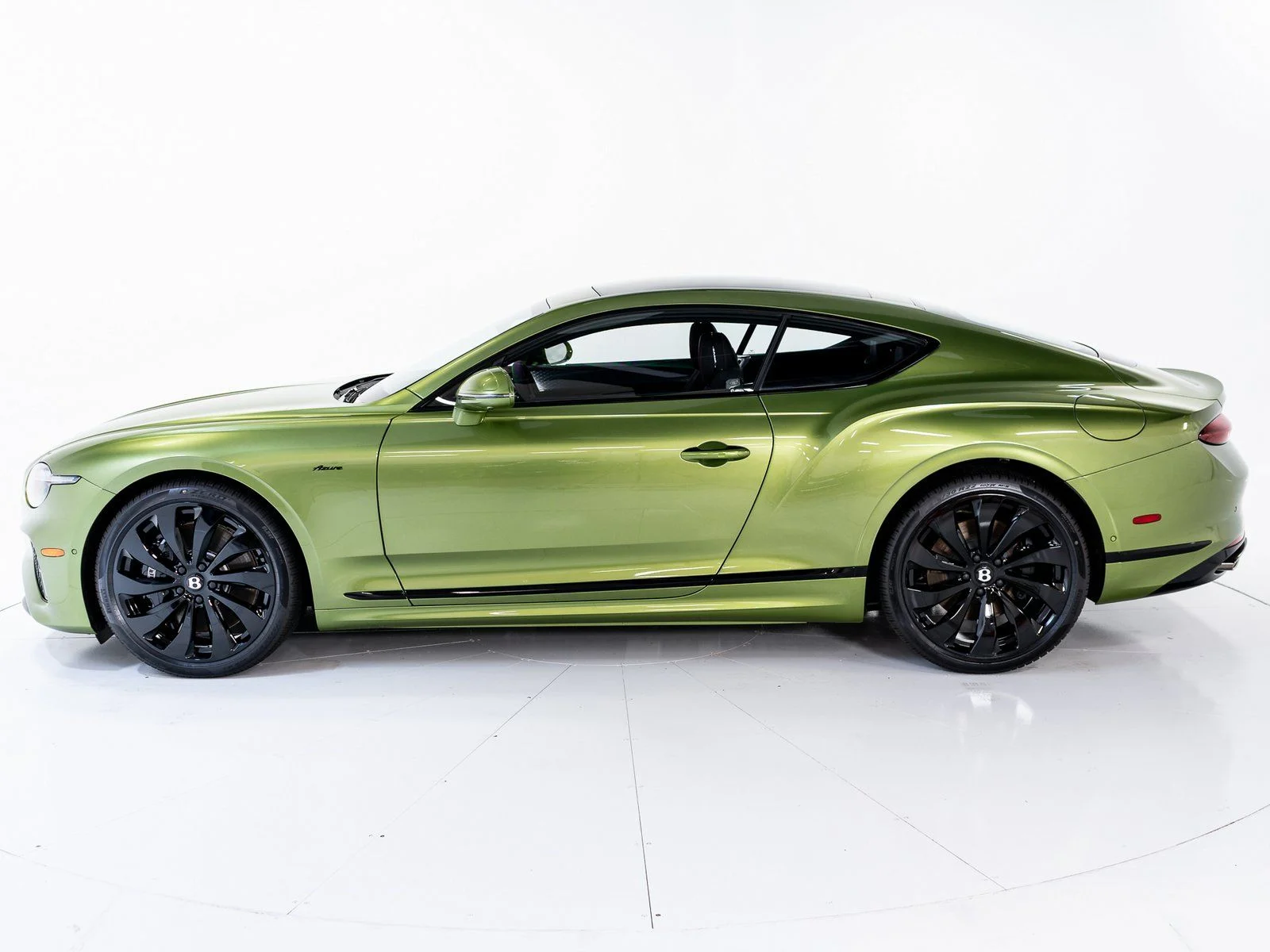 New 2026 Tourmaline Green - by Mulliner Bentley Azure image 2