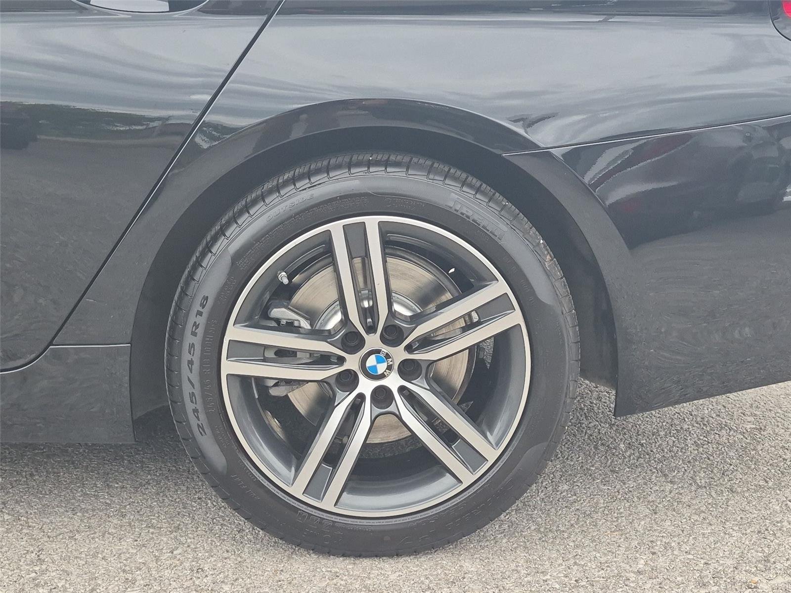 Used 2023 Black Sapphire Metallic BMW xDrive image 11