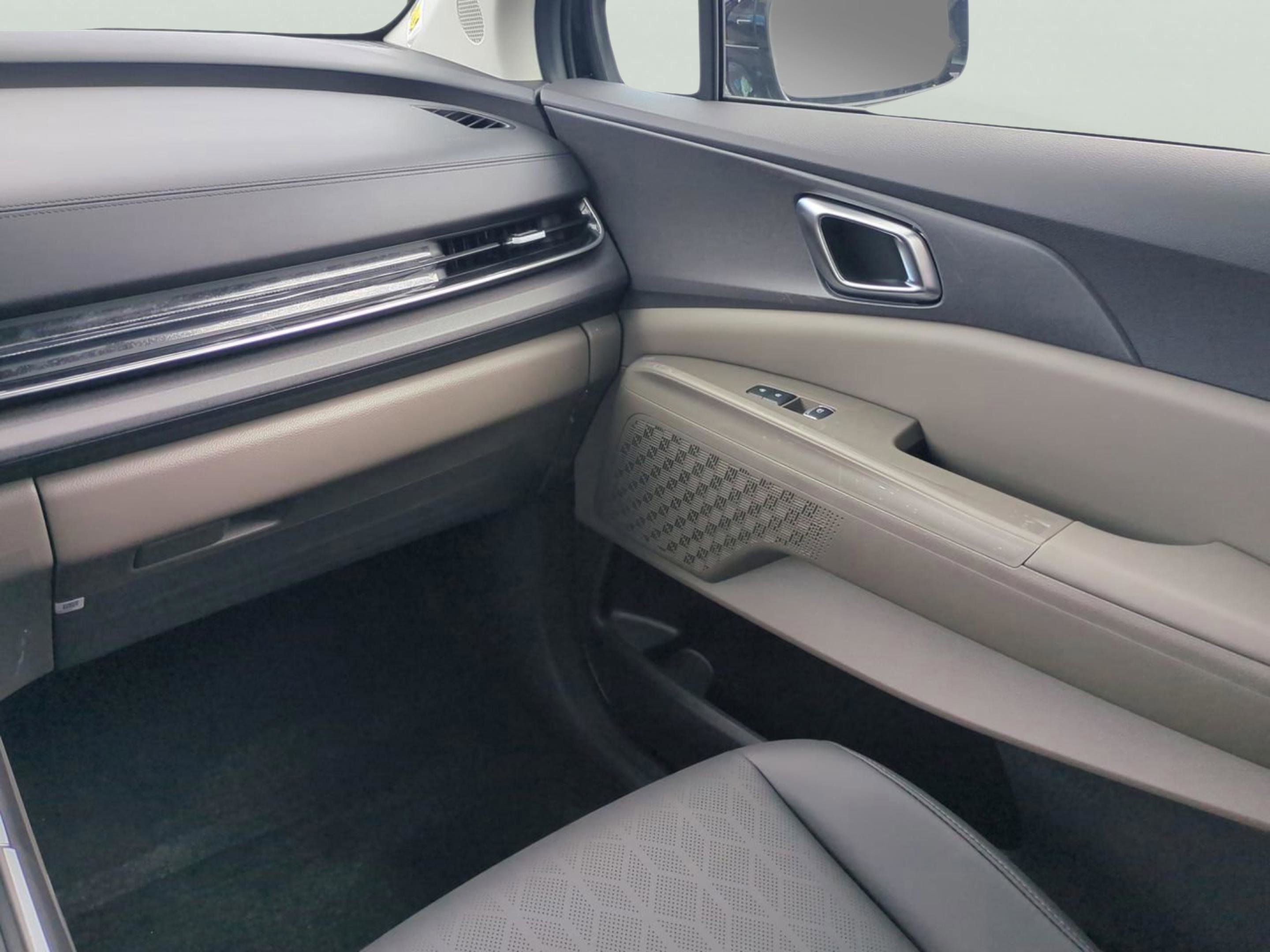2026 Kia Carnival SX - Photo 20