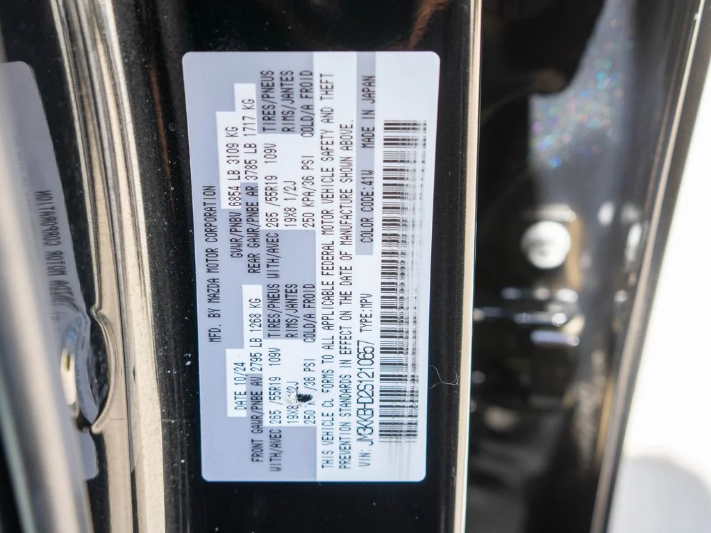 Used 2025 Black Mazda 3.3 Turbo Preferred image 39