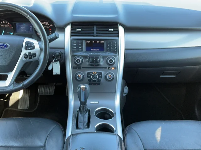 Used 2013 Ingot Silver Ford SEL image 16