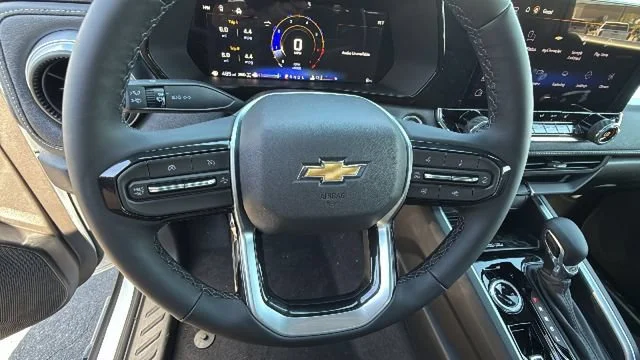 New 2026 Summit White Chevrolet LT image 18