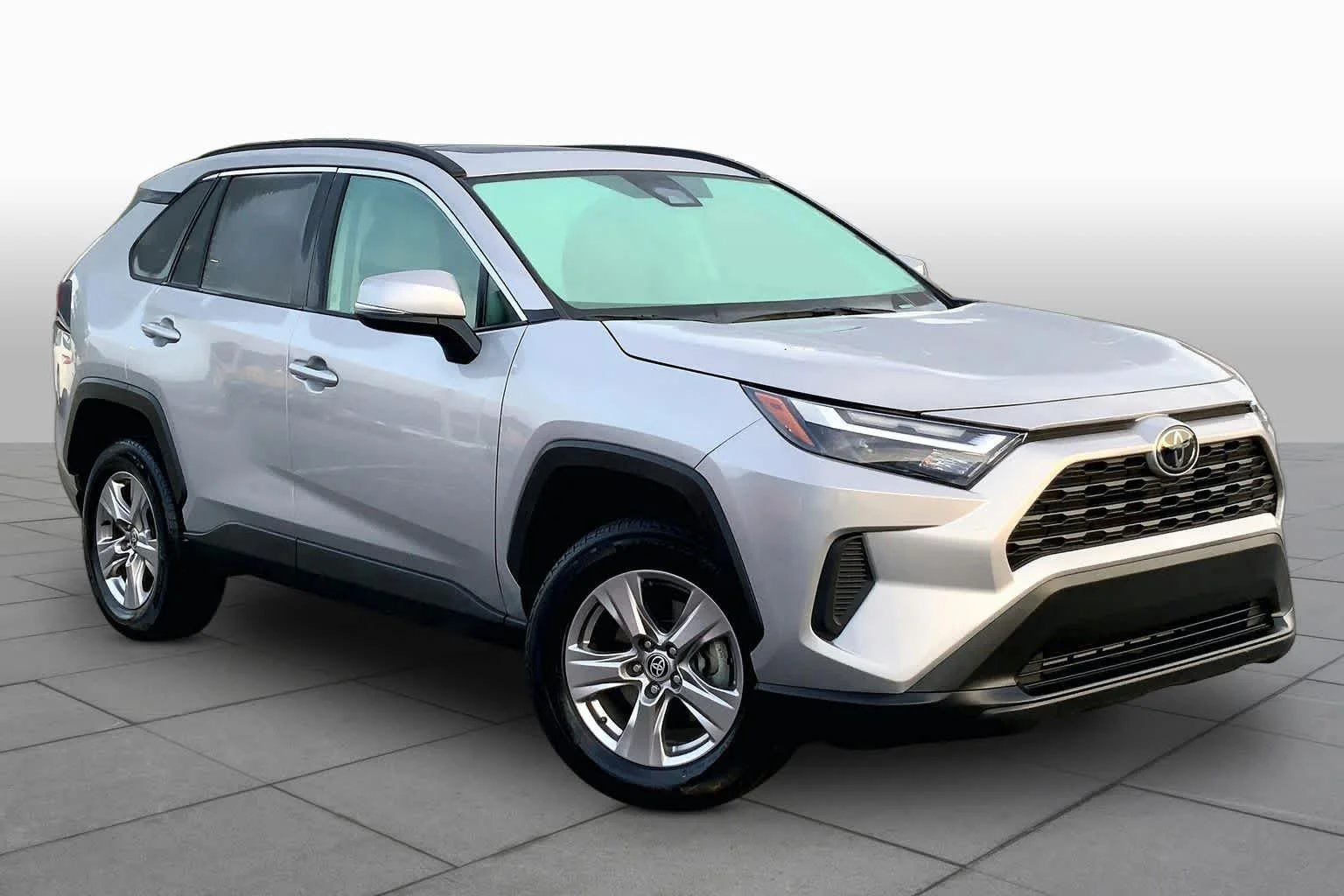 Used 2023 Silver Sky Metallic Toyota XLE image 3