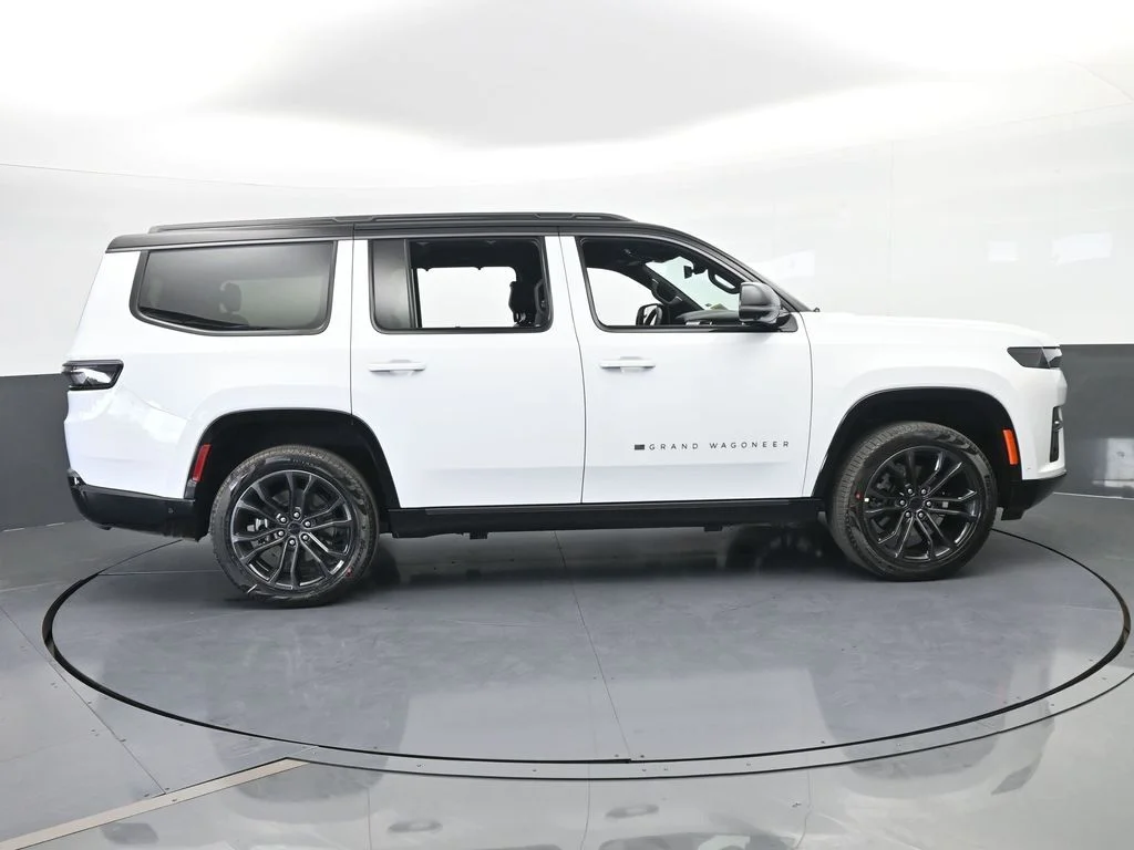 New 2026 Bright White Clearcoat Jeep Summit Obsidian image 7