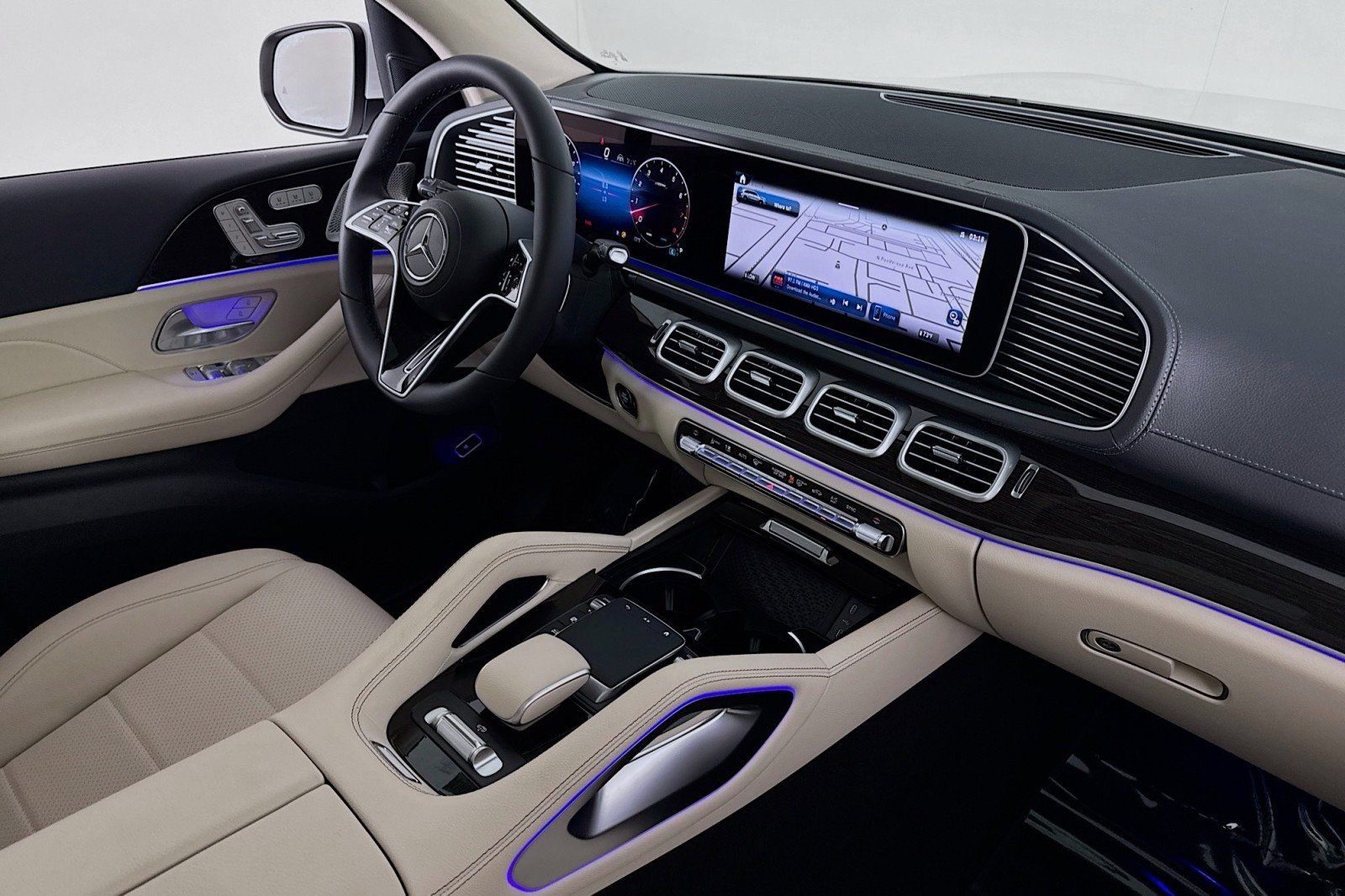 New 2026 Polar White Mercedes-Benz GLS 450 4MATIC® SUV image 16