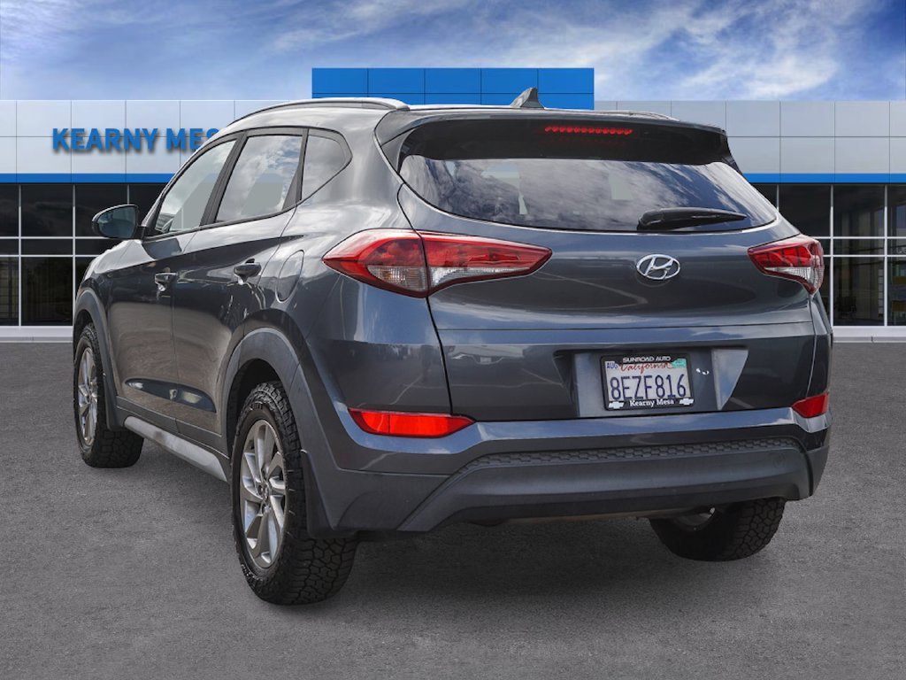 Used 2018 Gray Hyundai SEL image 4