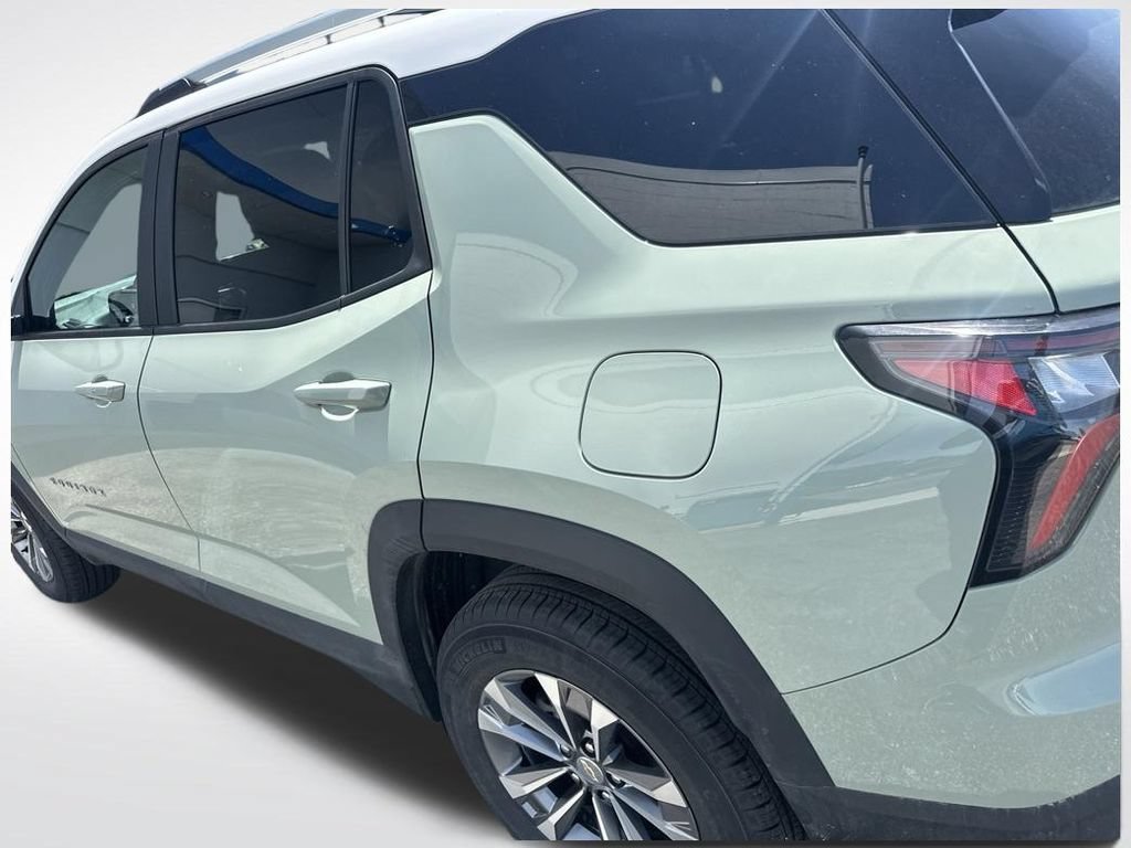 Used 2025 Cacti Green Chevrolet LT image 5