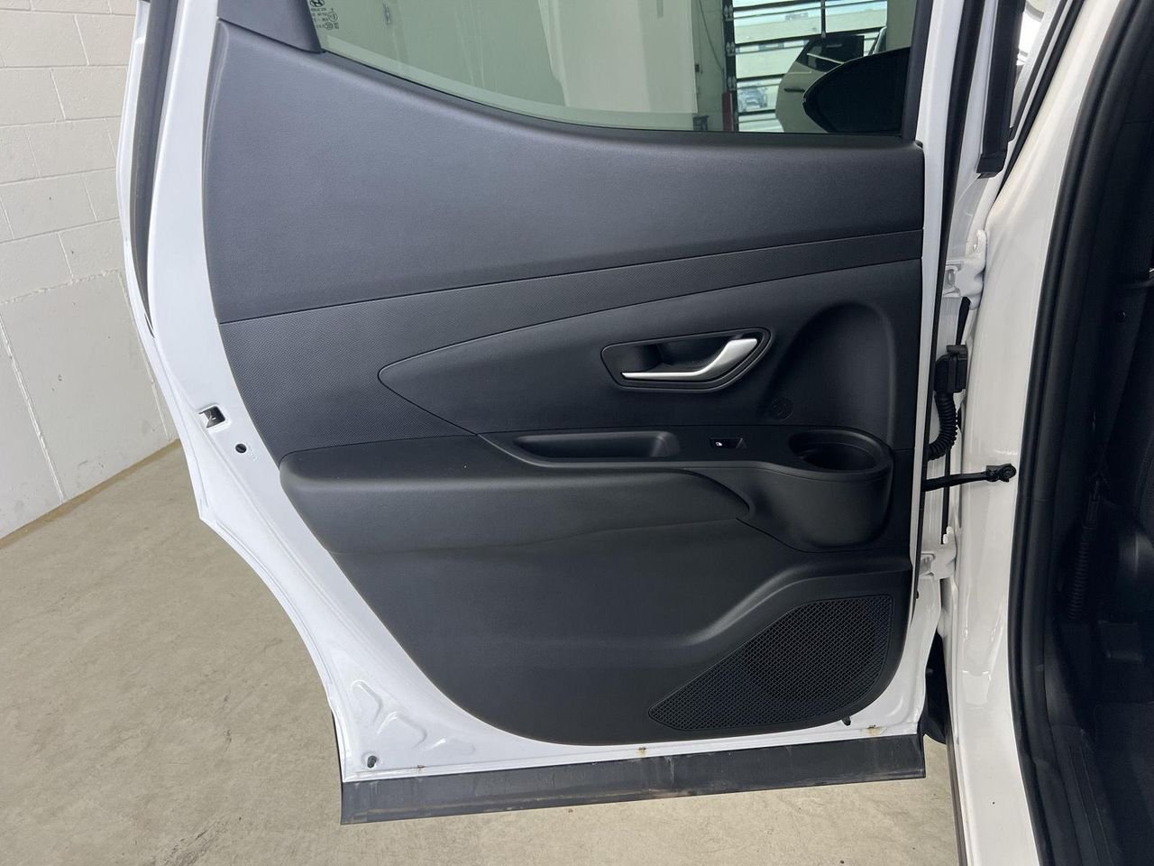 New 2026 Atlas White Hyundai SEL Activity AWD image 25