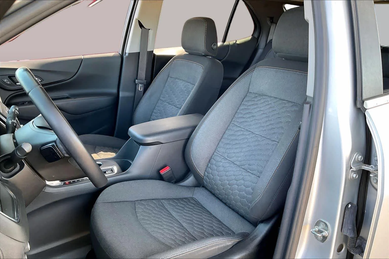 Used 2021 SILVER ICE METALLIC Chevrolet LT image 8