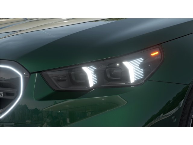 New 2027 Goodwood Green Pearl Metallic BMW  image 6