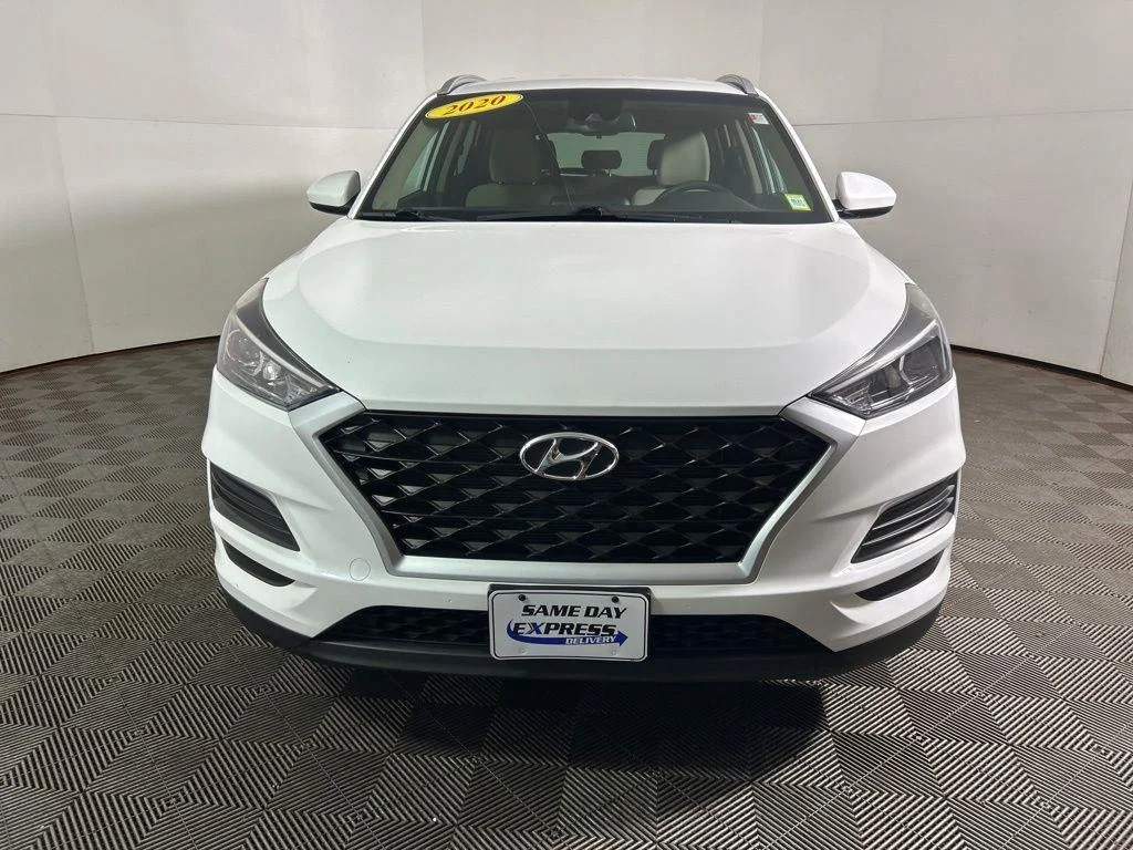 Used 2020 Cream White Hyundai Value image 12