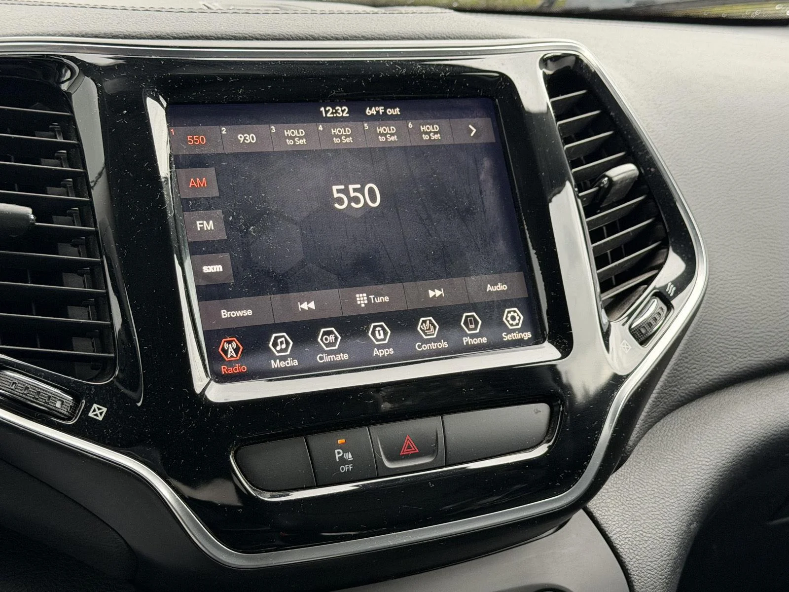 Used 2019 Bright White Clearcoat Jeep Limited image 5