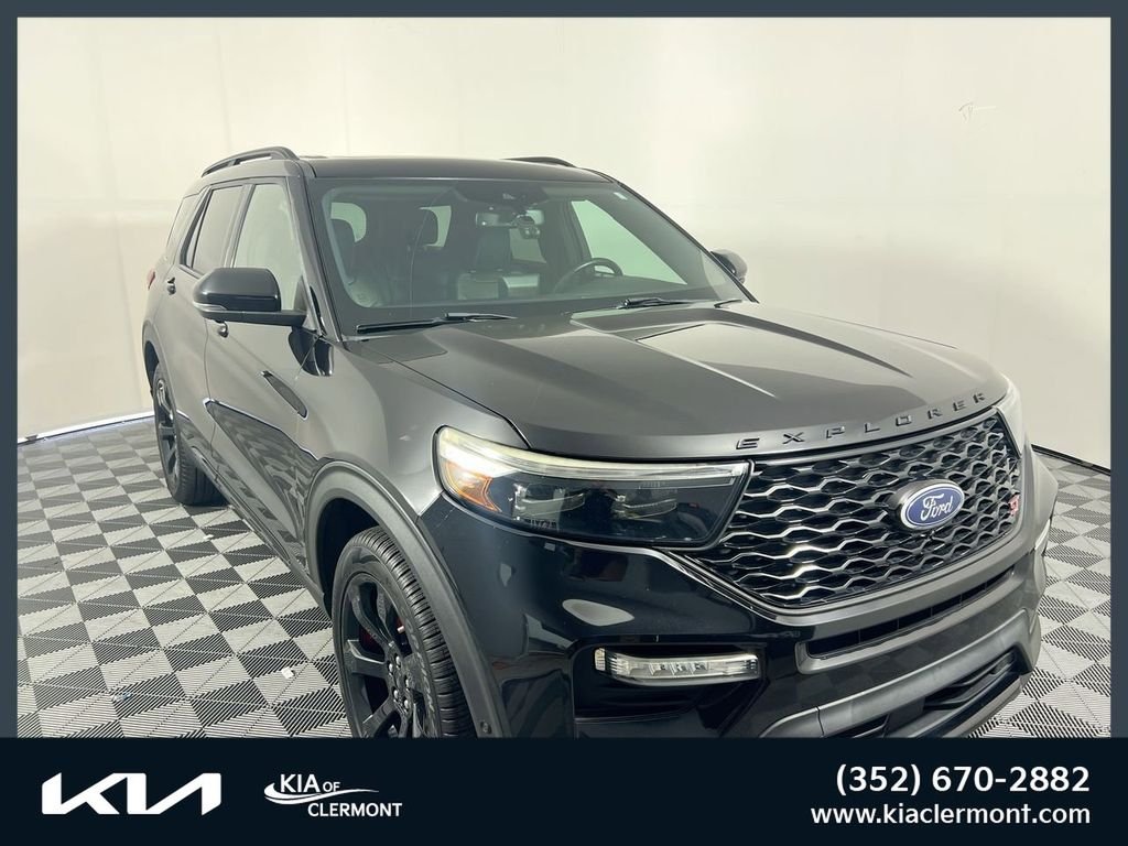 2022 Ford Explorer ST 4WD's photo