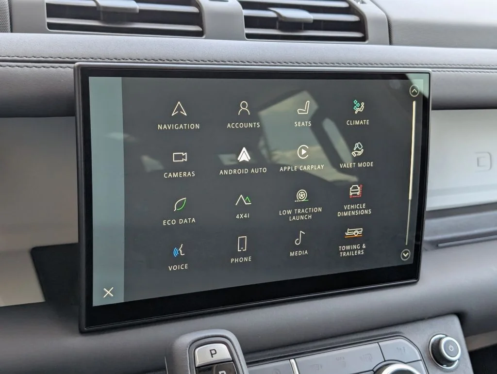 Used 2025 Black Land Rover S image 16