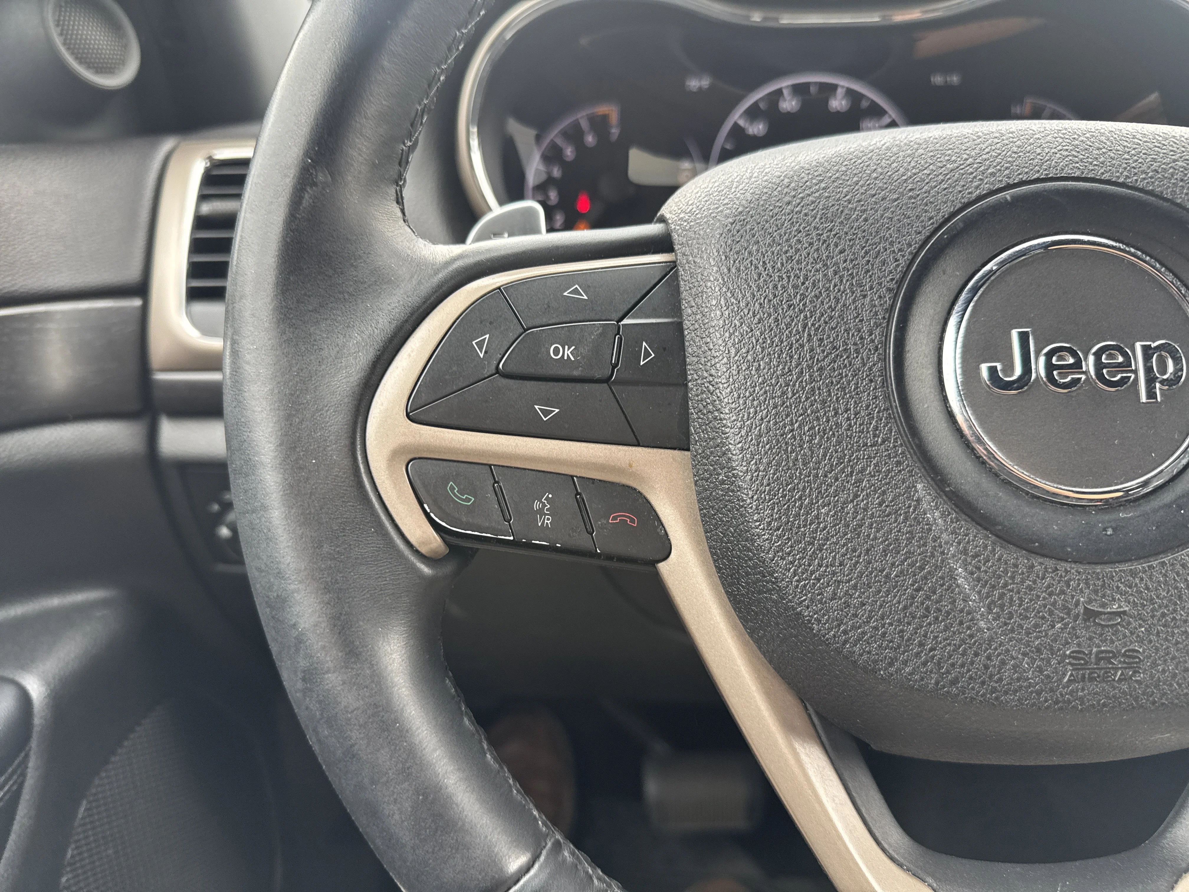 Used 2014 Maximum Steel Metallic Clearcoat Jeep Laredo image 18