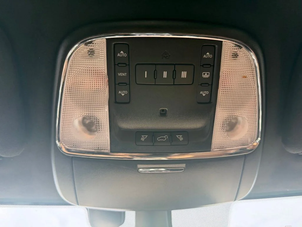 Certified Used 2020 Black Jeep Summit image 31