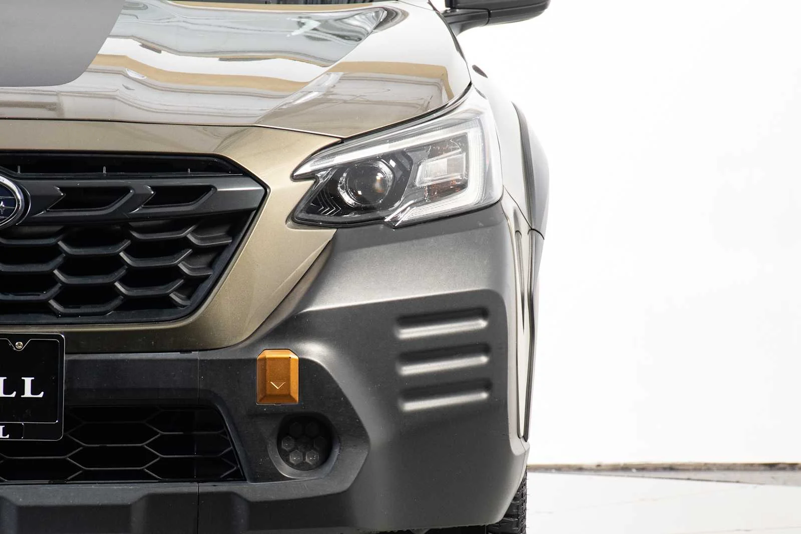 Used 2022 Autumn Green Metallic Subaru Wilderness image 10