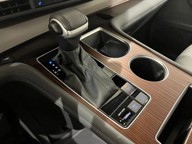 Certified Used 2024  Toyota XLE image 16