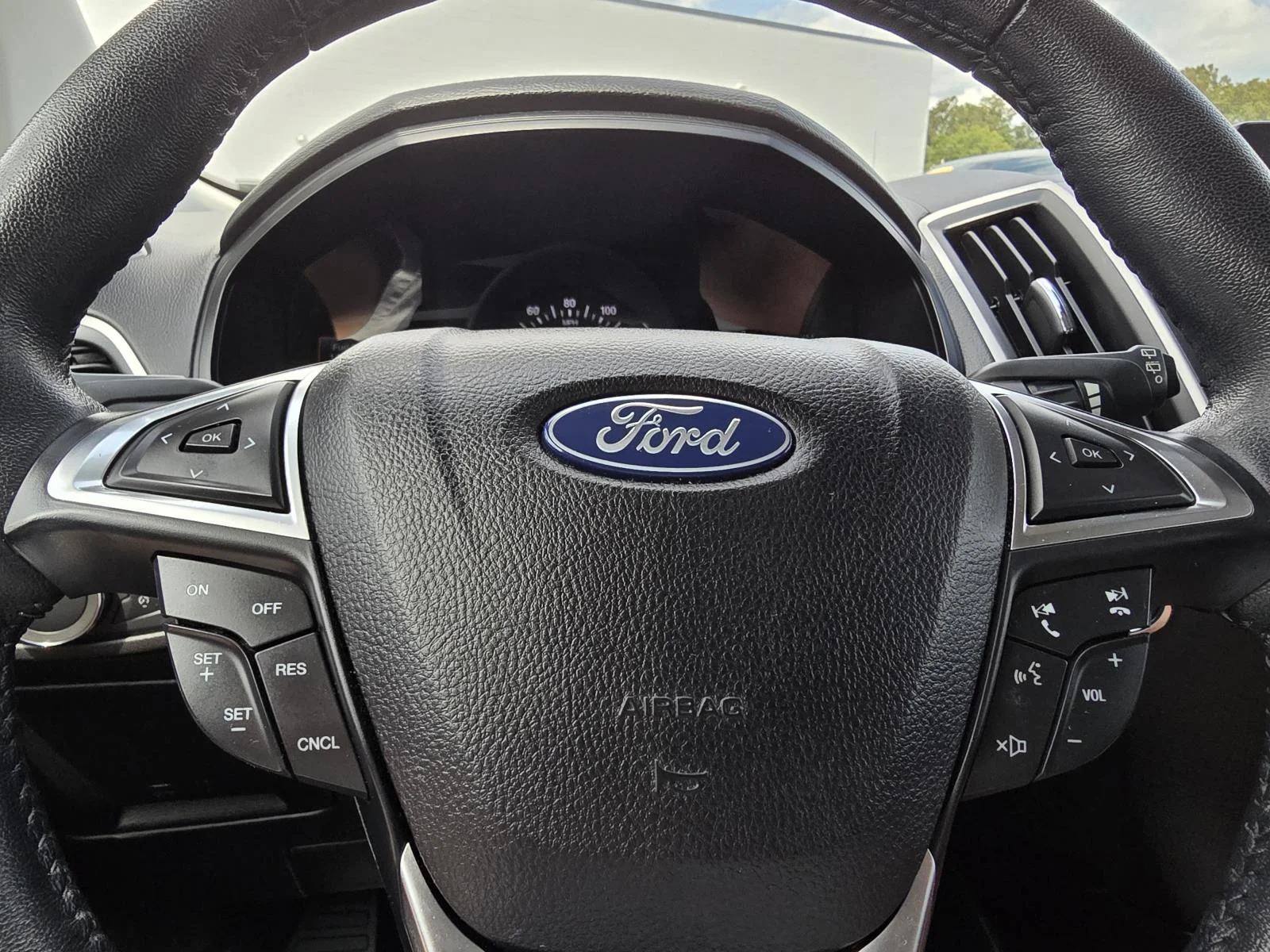 Used 2022 Red Ford SEL image 12