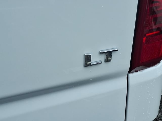 New 2026 Summit White Chevrolet LT image 19