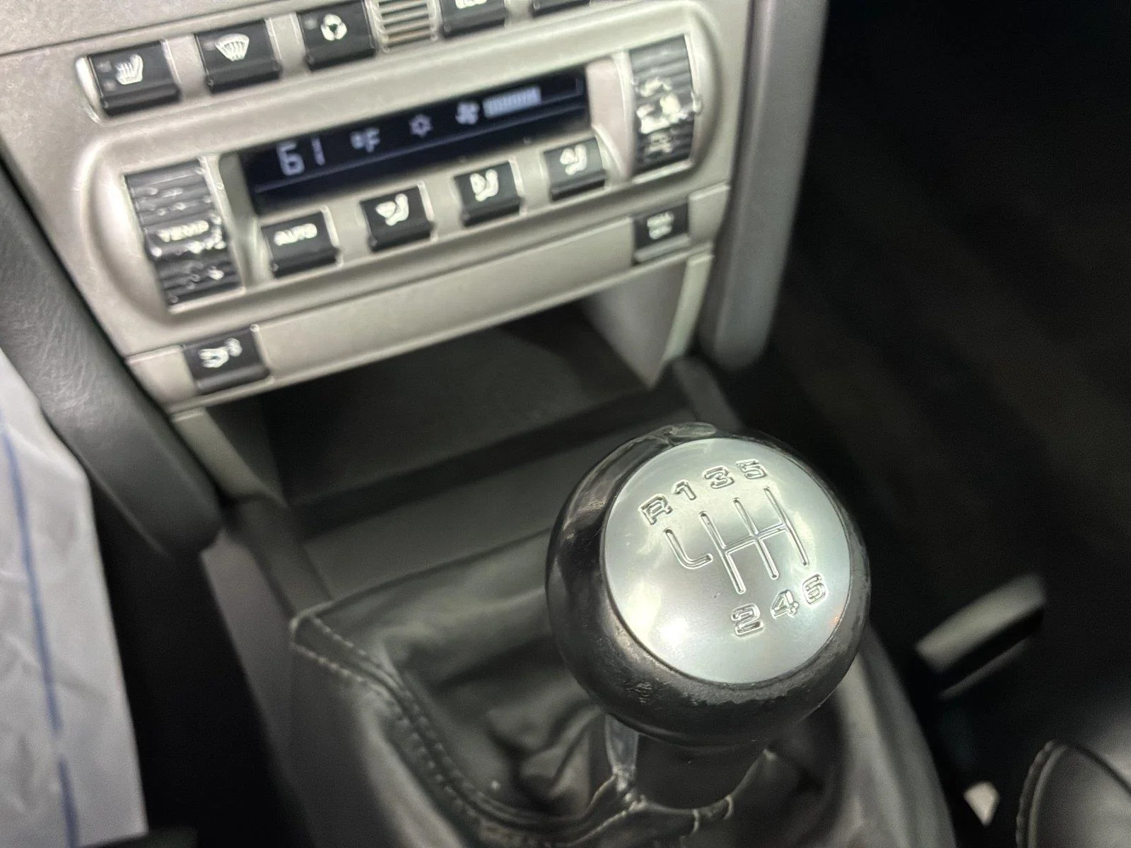Used 2006  Porsche S image 27