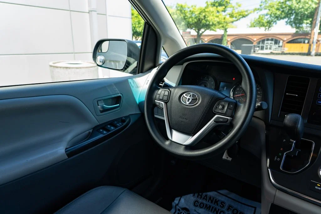 Used 2015 Black Toyota LE image 11