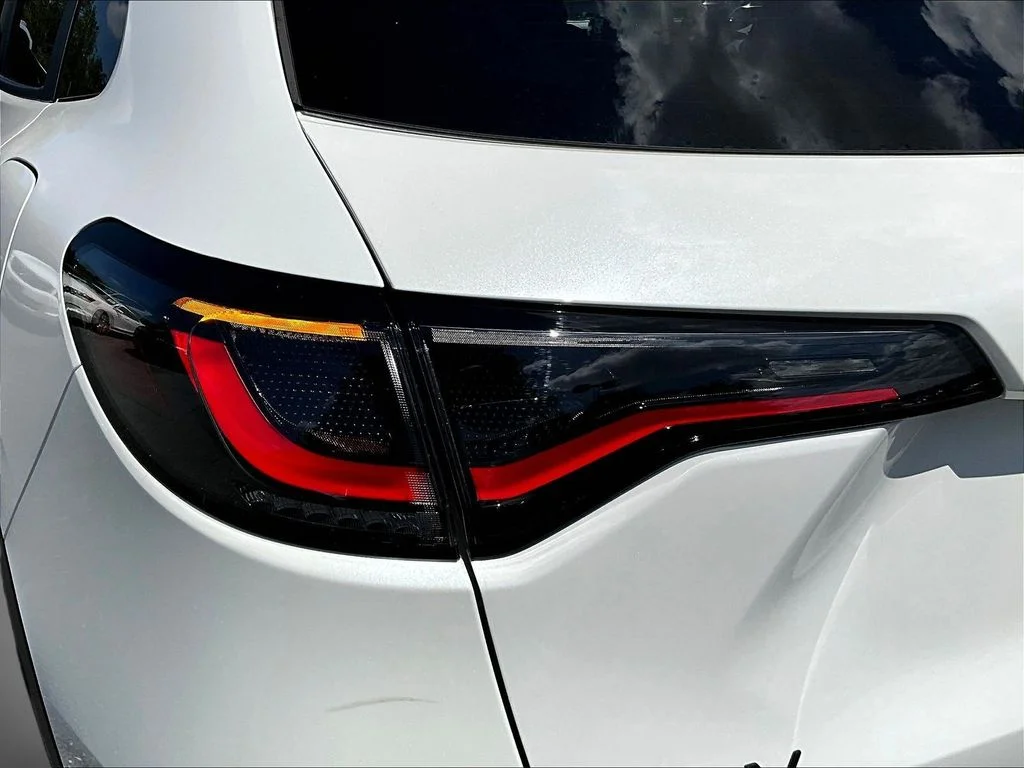 New 2027 Platinum White Pearl Honda Sport AWD image 25