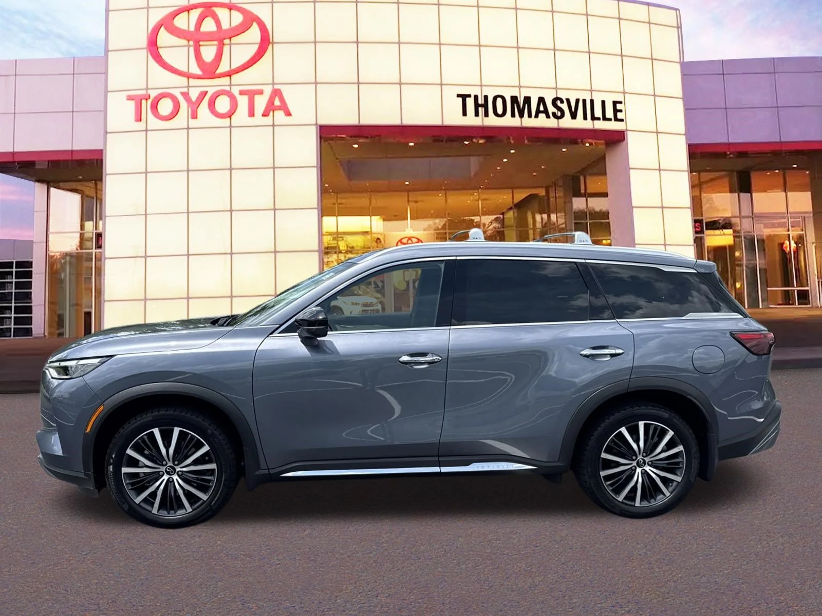 Used 2023 Moonbow Blue INFINITI  image 8