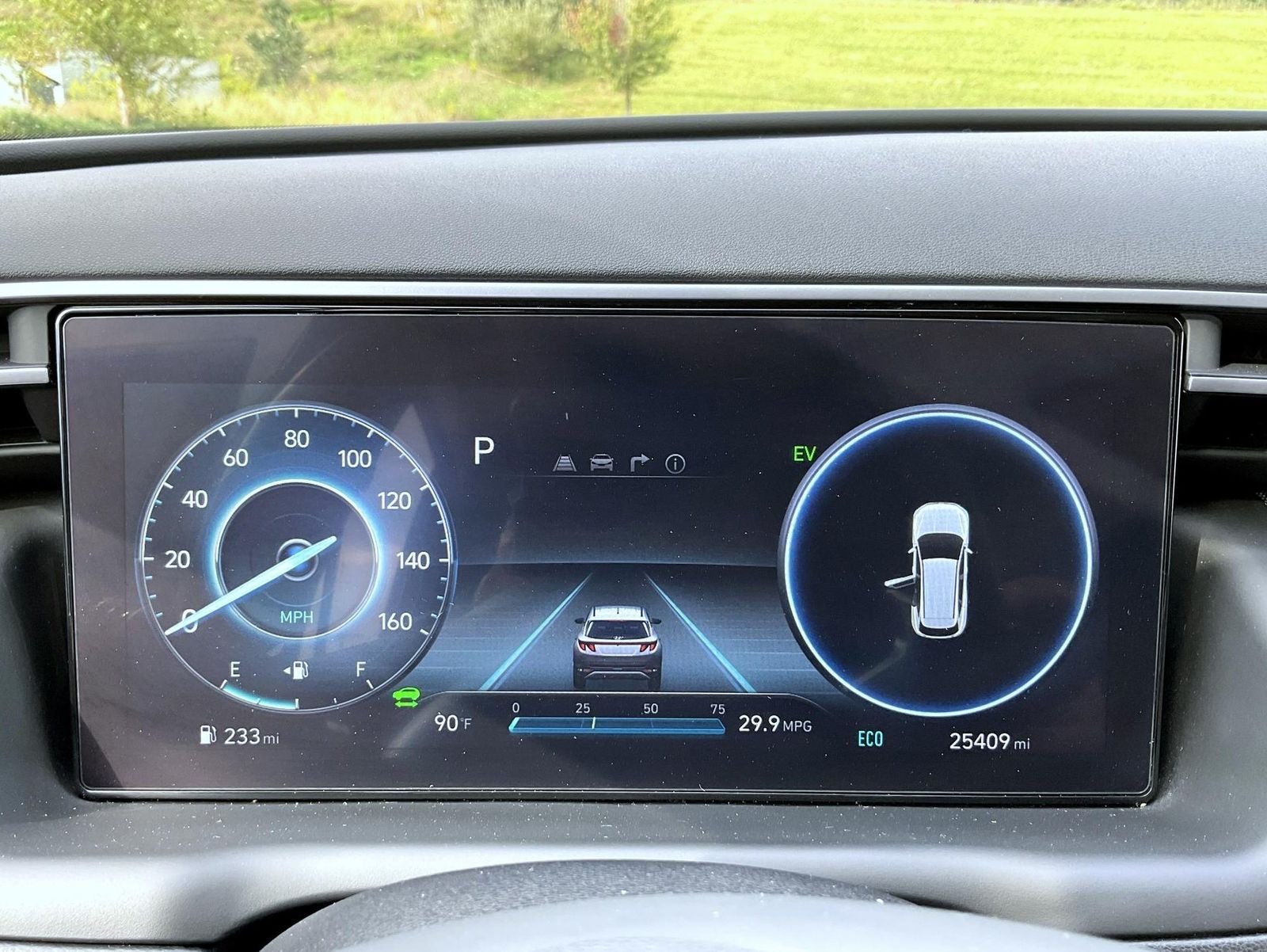 Used 2024 White Hyundai SEL Convenience image 12