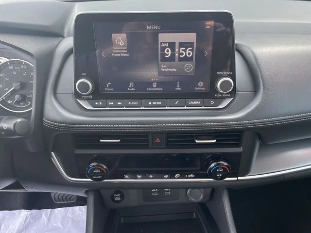 2025 Nissan Rogue SV - Photo 24
