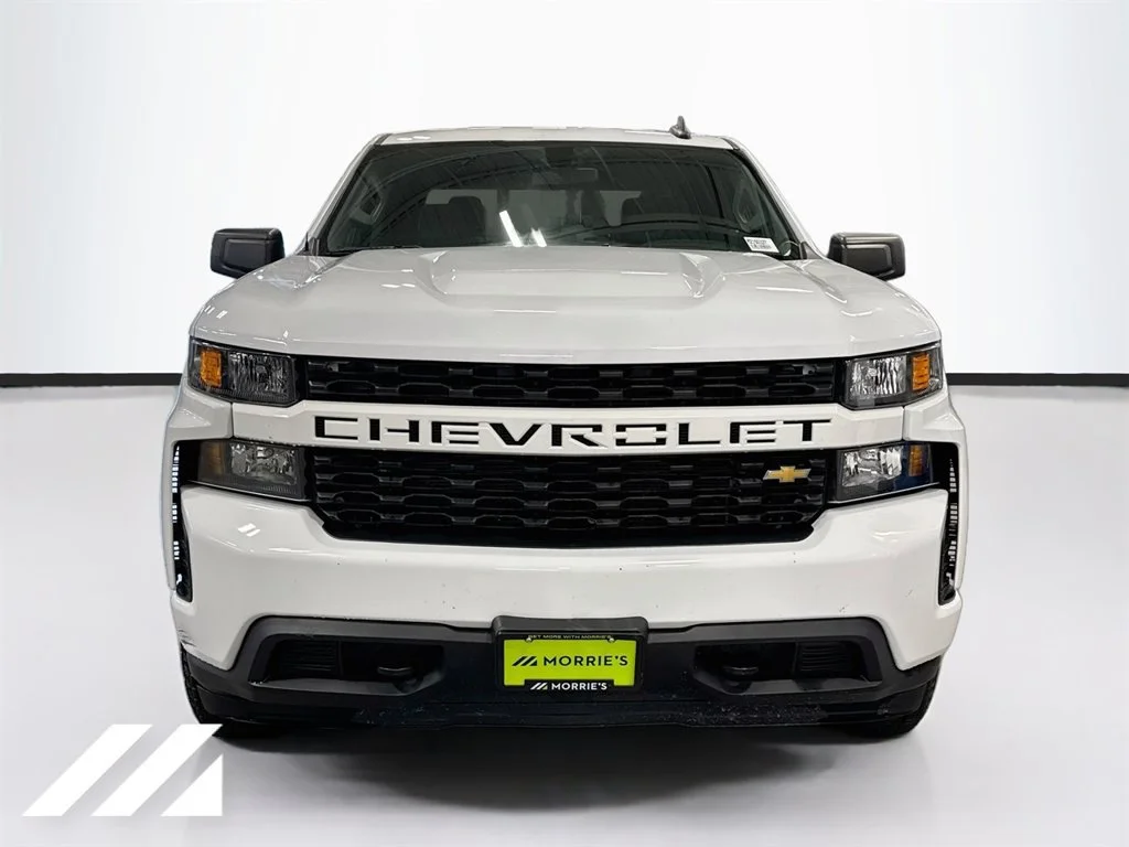 Used 2021 Chevrolet Silverado 1500 Custom with VIN 1GCPYBEH8MZ150327 for sale in Minneapolis, Minnesota